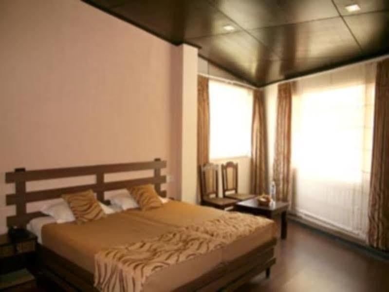 The Corner Otel Nainital Dış mekan fotoğraf